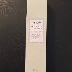Fresh Soy Face Cleaner
